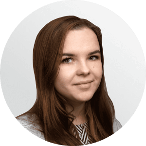 Полина — менеджер по работе с агентствами